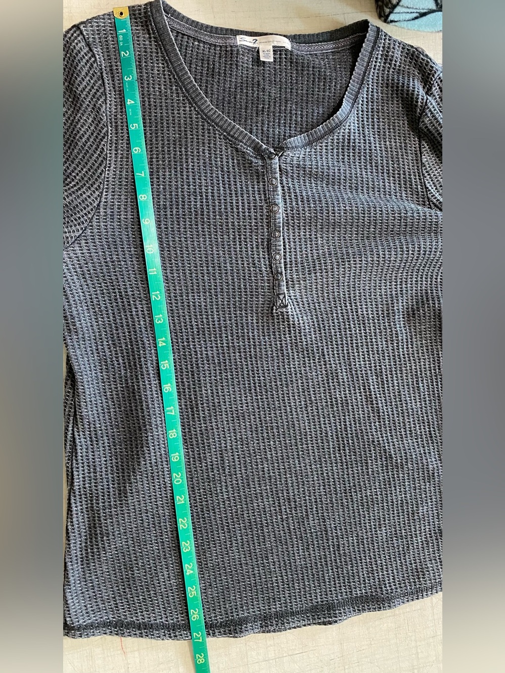 Seven7 Charcoal Waffle Knit Henley Top - Picture 10 of 11